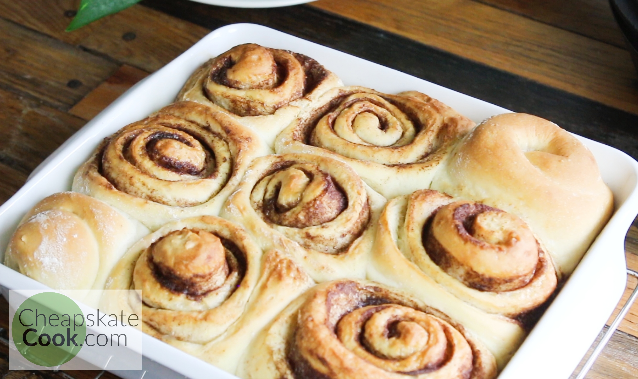 Easy Cinnamon Rolls Recipe