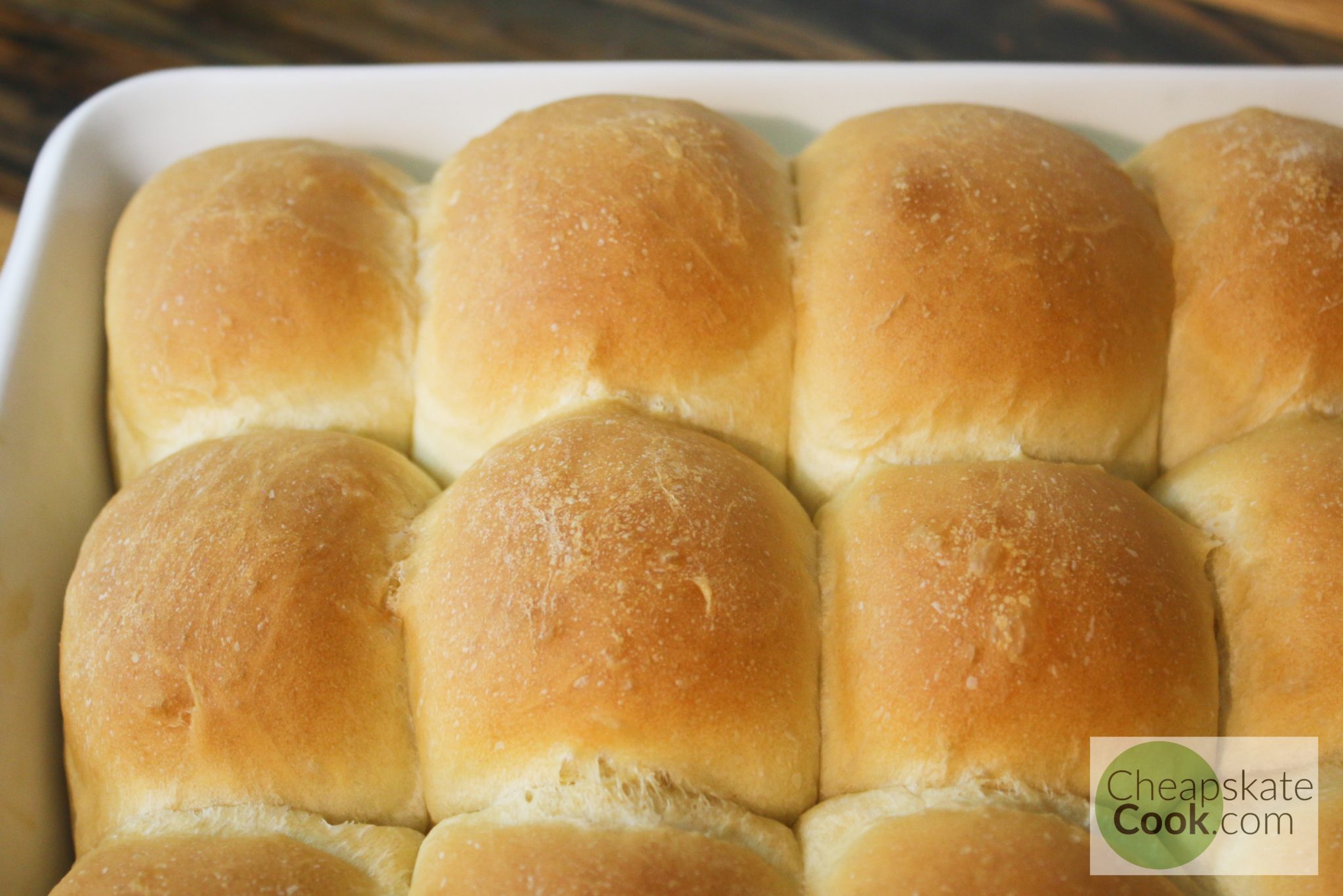 dinner rolls in a pan