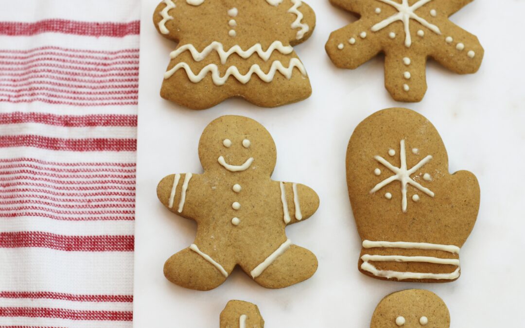 Easy Gingerbread Cookies with Maple Syrup or Honey (No Sugar!)